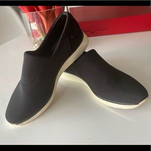 Boots, flats black white platform